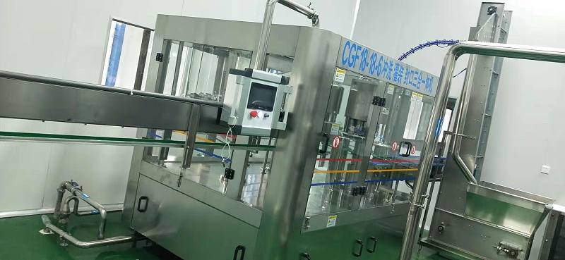 瓶裝水灌裝機